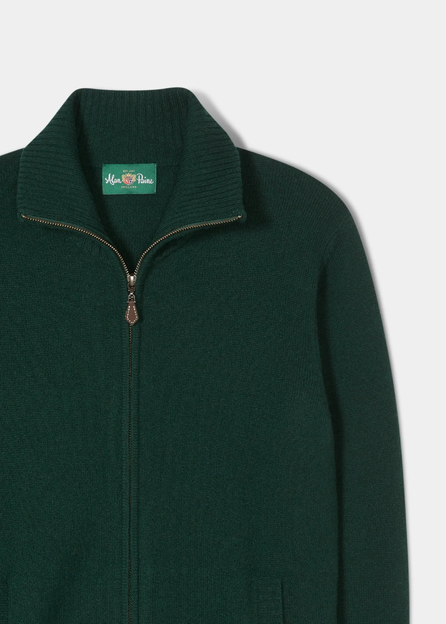 Ballater Lambswool Zipped Jumper in Tartan Green - Regular Fit