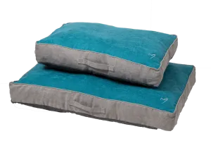 Camden Winter Sleeper Pet Bed Cover