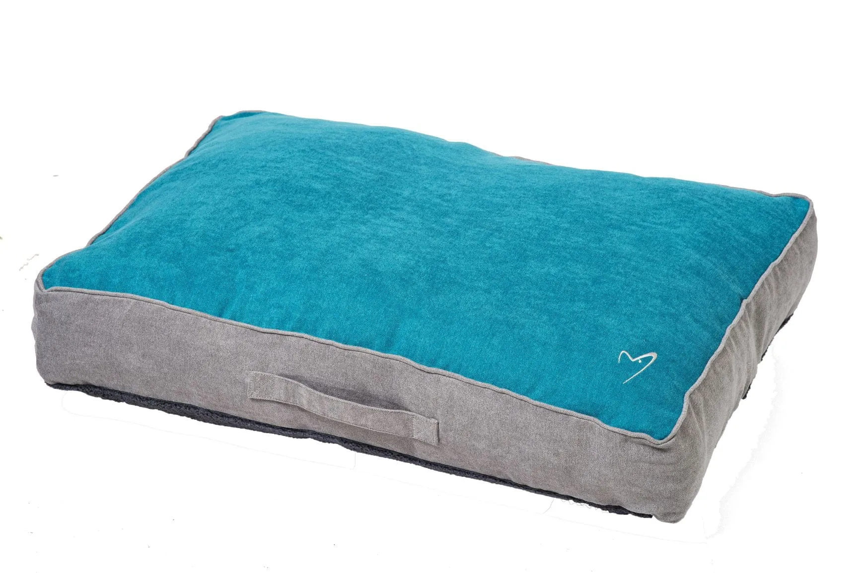 Camden Winter Sleeper Pet Bed Cover