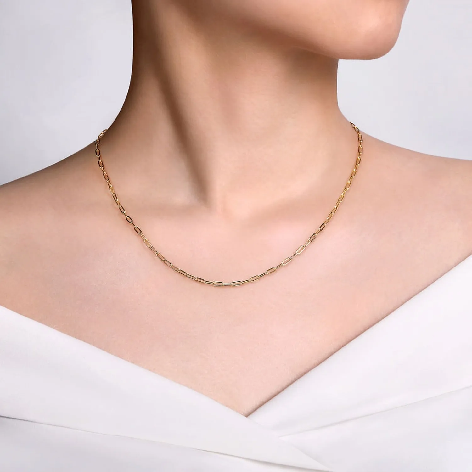 Gabriel & Co. Hollow Paper Clip Chain Necklace