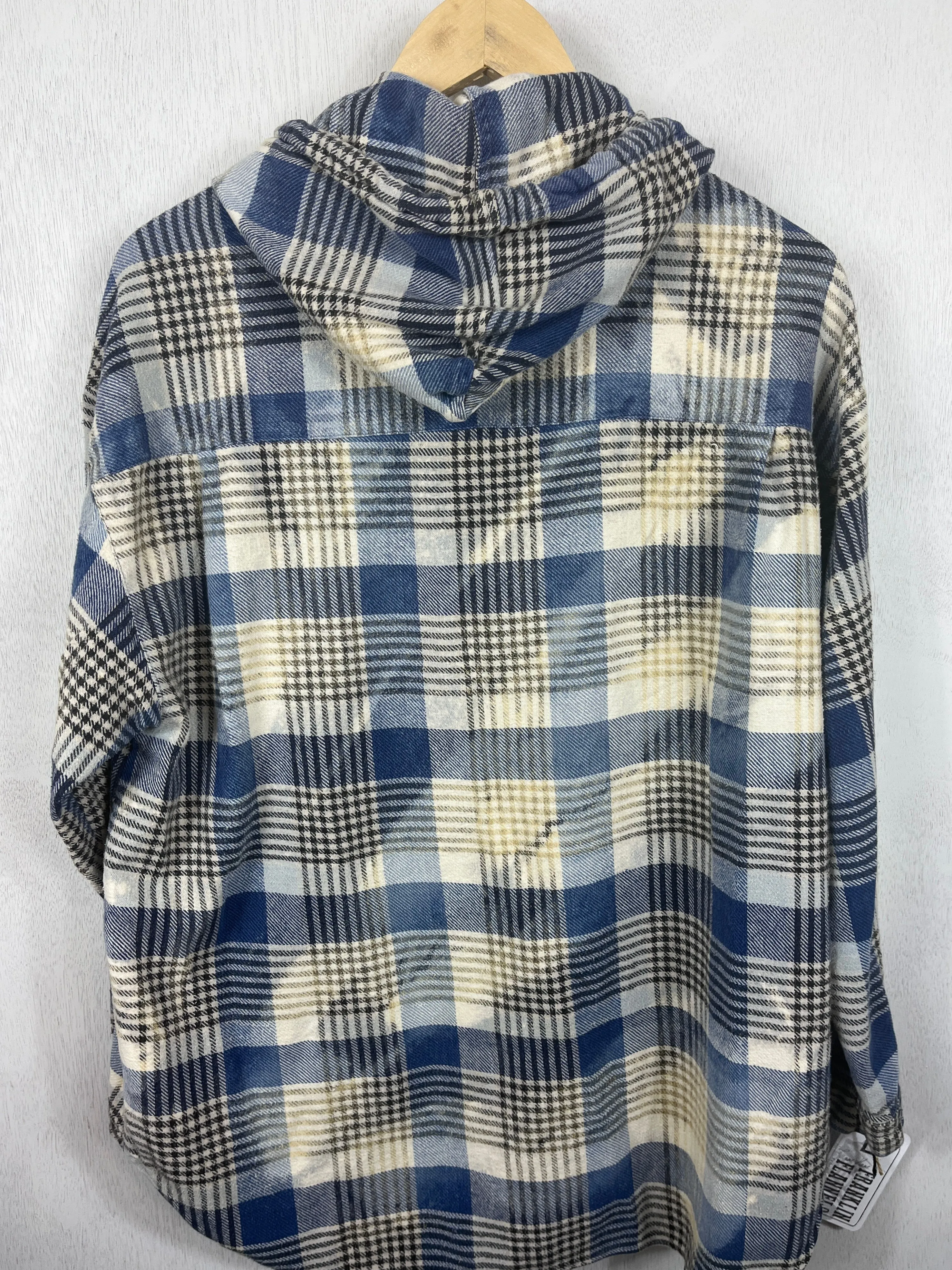 Vintage Light Blue, Grey and Cream Flannel Hoodie Size Large